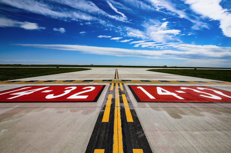 14-32 ✈️ Rapid City Regional Airport Rapid City Airport Runway 14-32