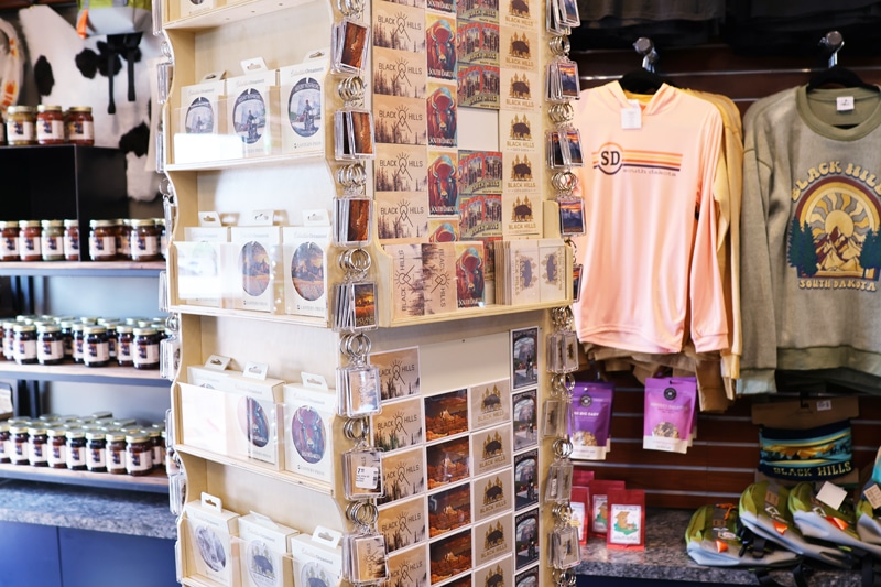 skygifts2 Skygifts merchandise including magnets, oranments and other South Dakota souvenirs